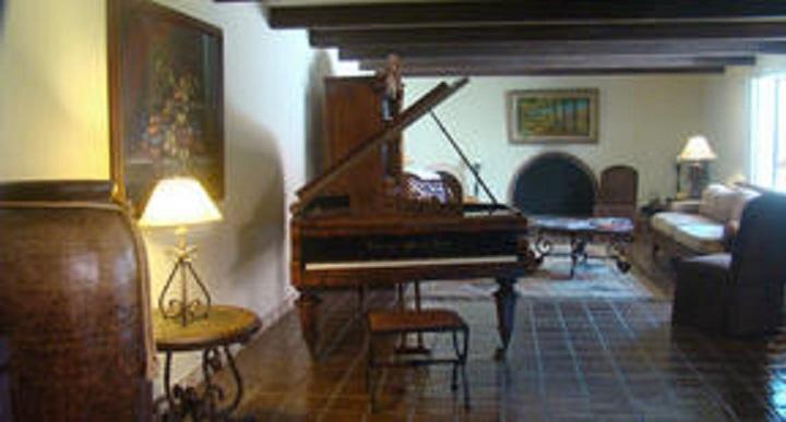 Spanish Villa Inn St. Helena Exterior photo