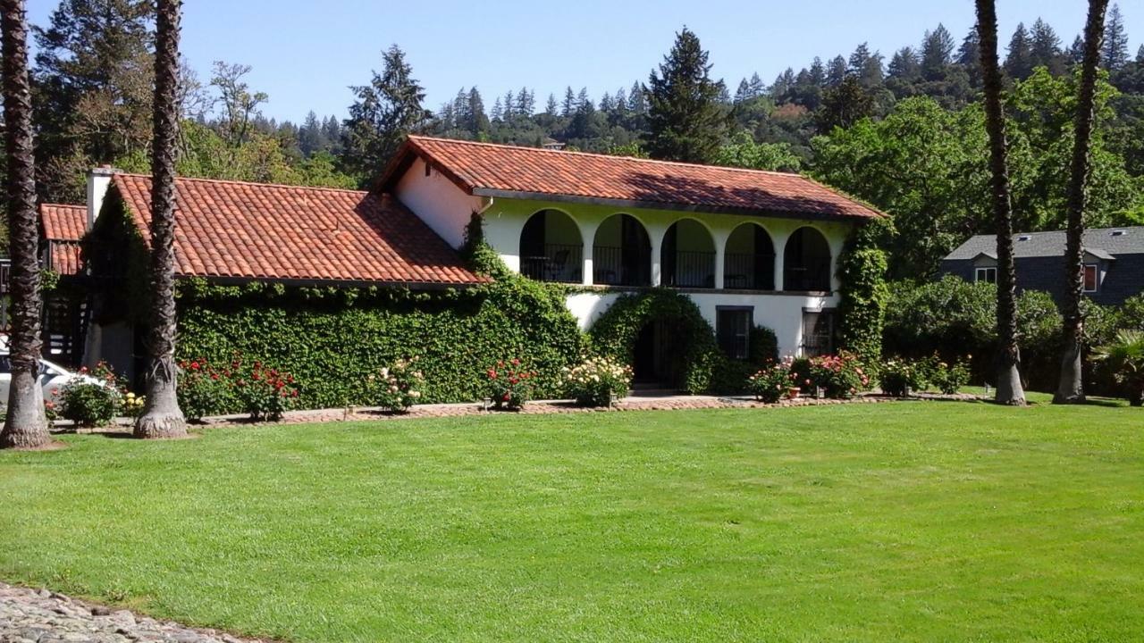 Spanish Villa Inn St. Helena Exterior photo